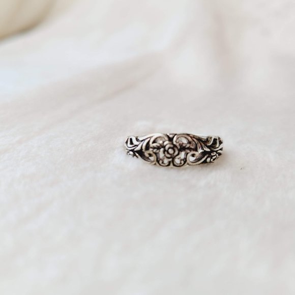 Silver Rose Ring - Picture 2 of 4